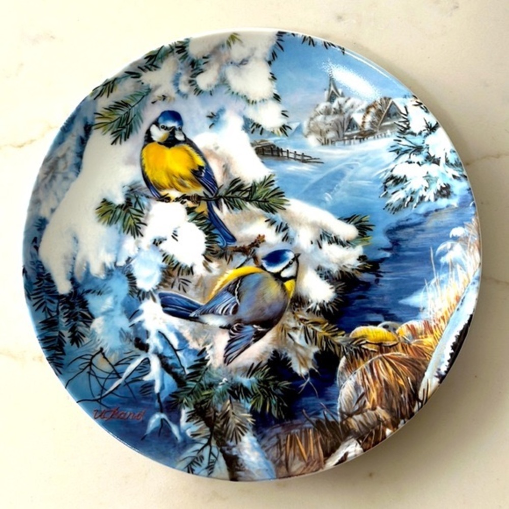Hutschenreuther Germany “Birds in Winter” Porcelain Plate